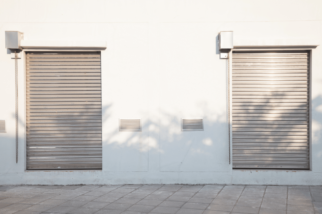 Volets roulants solaires la solution idéale pour la rénovation énergétique