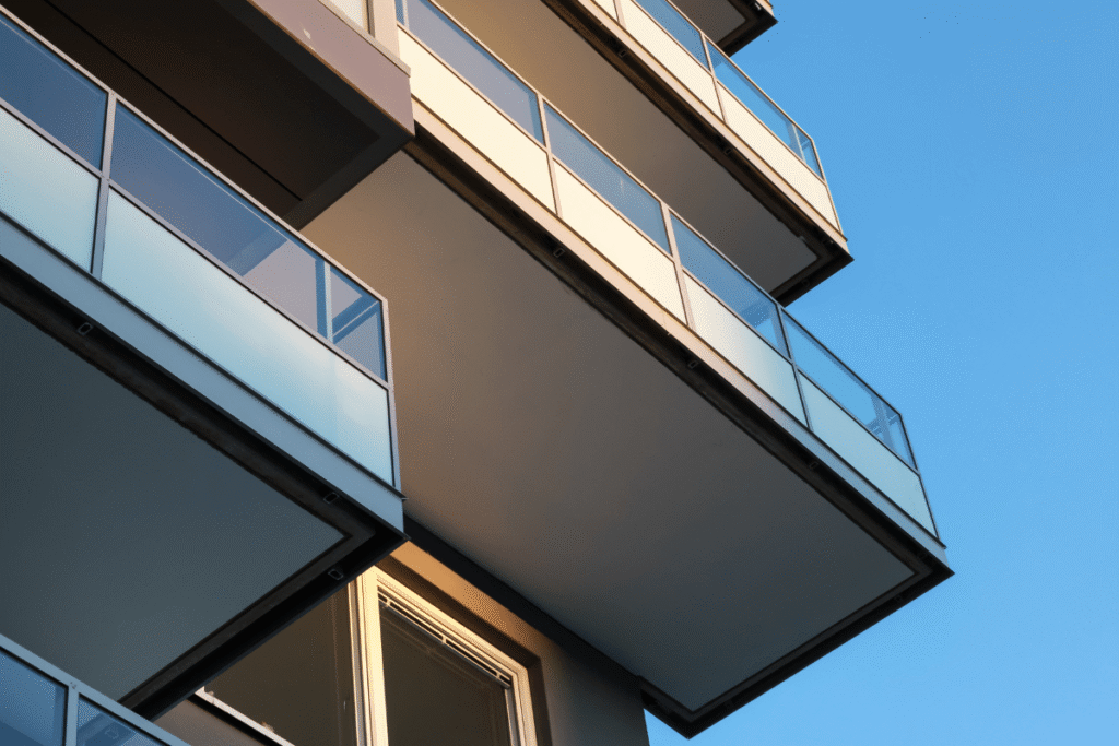 Garde-corps en aluminium pour balcon Alpha Fermeture